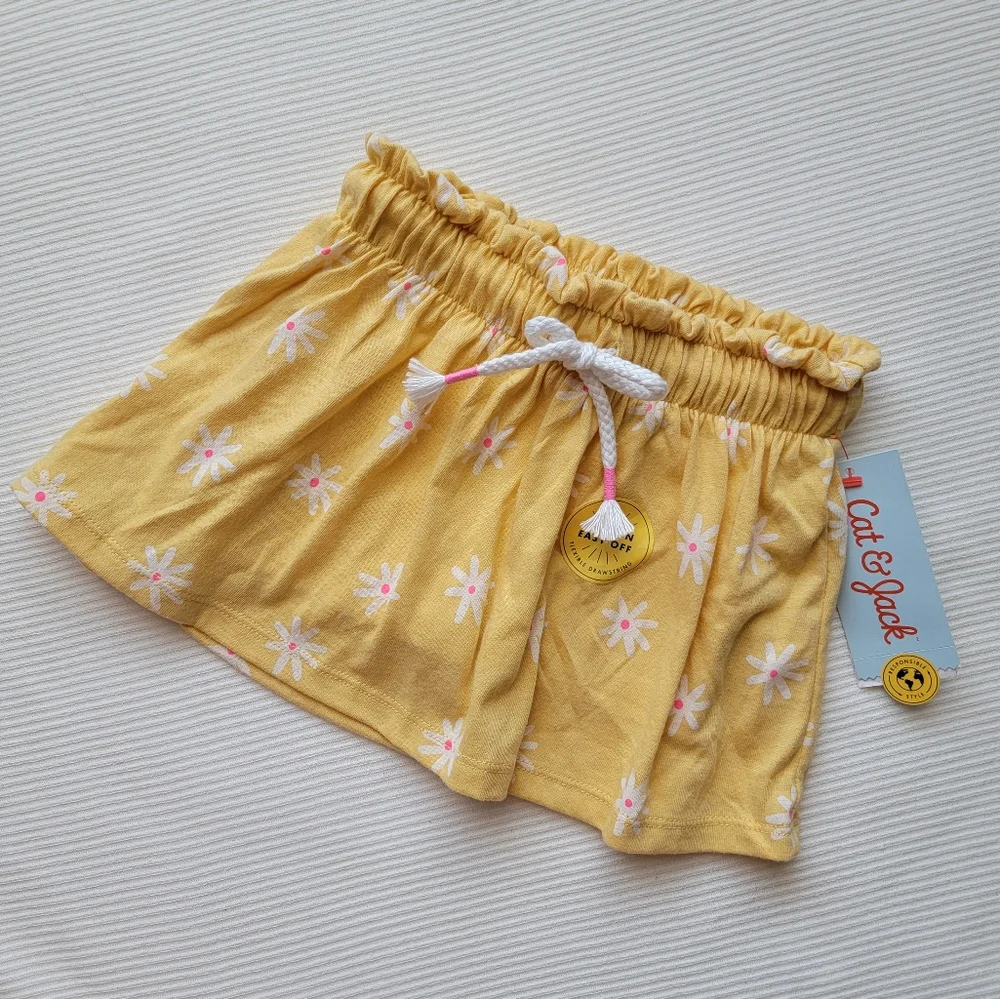 Cat & Jack Skort Yellow Daisy